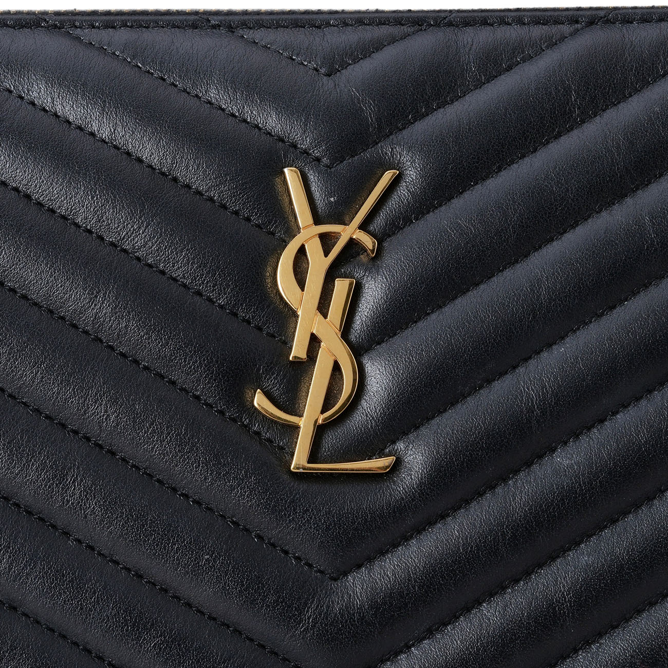 YVES SAINT LAURENT(USED)생로랑 440222 모노그램 쉐브론 클러치